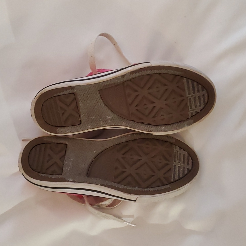 Chucks - Picture 3 of 3